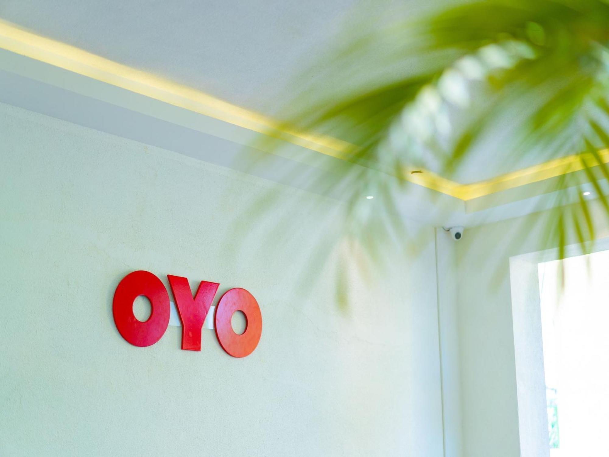 Oyo 64260 Hotel Rajnandini Hābra Exteriör bild